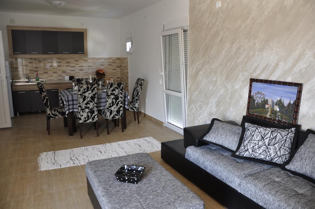 Aparthotel Stijovic バール 部屋 写真